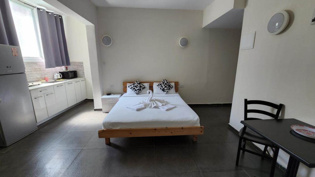David Hameleh House Lejlighedshotel Netanya Værelse billede