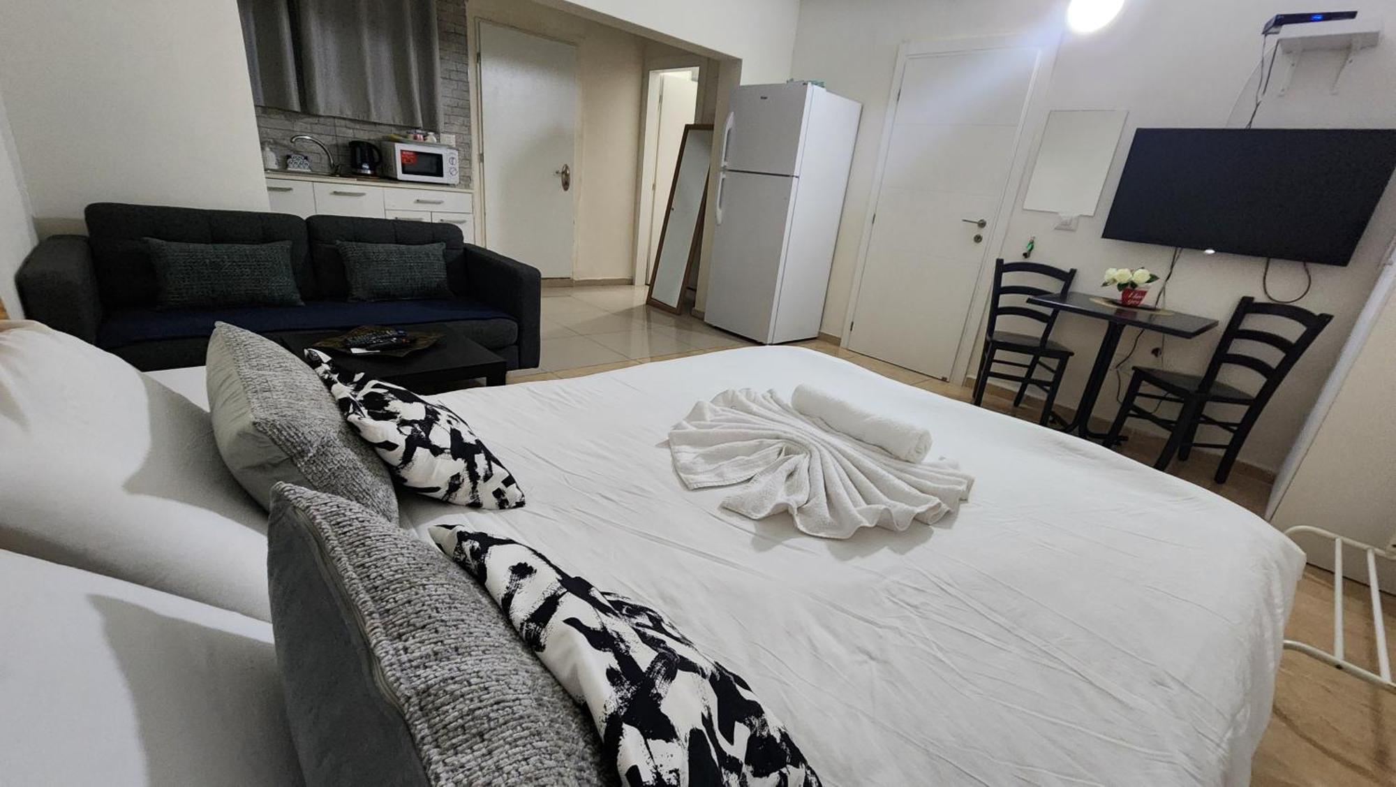 David Hameleh House Lejlighedshotel Netanya Værelse billede