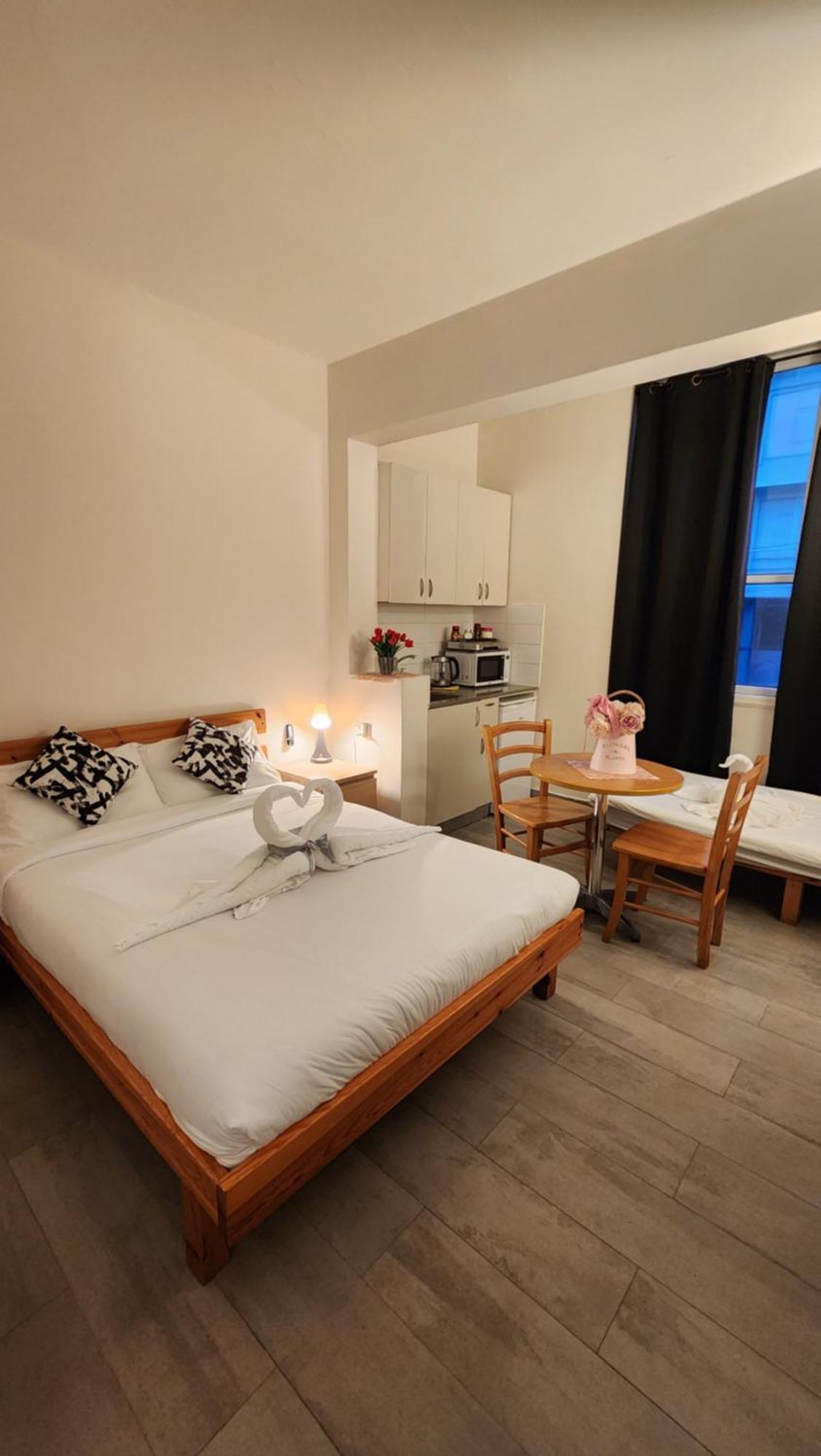 David Hameleh House Lejlighedshotel Netanya Værelse billede