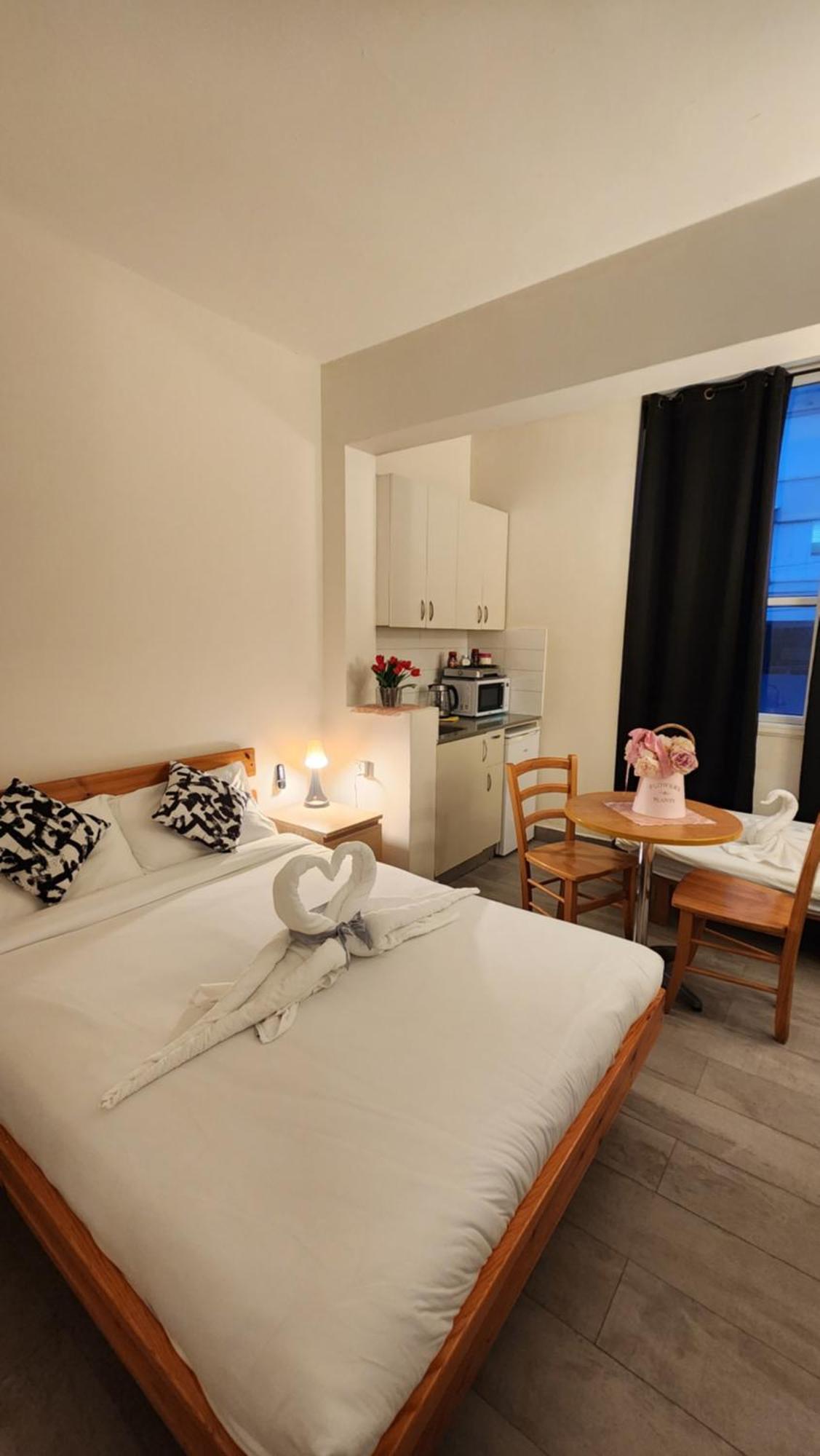 David Hameleh House Lejlighedshotel Netanya Værelse billede